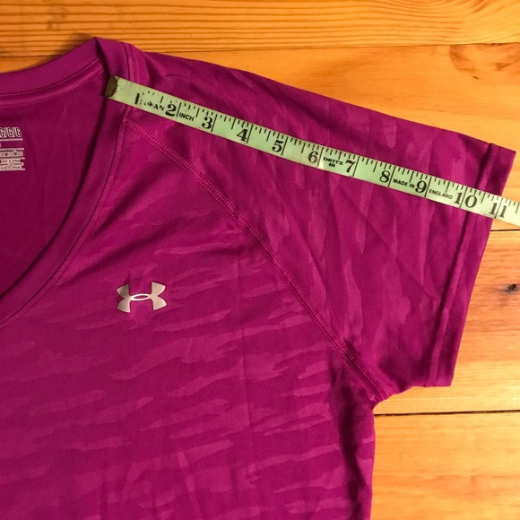 Under Armour Fuchsia Short Sleeve Top, EUC, L - Picture 6 of 9